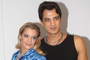 Ο Δήμος Αναστασιάδης μίλησε για πρώτη φορά μετά τη γέννα της Τζένης Θεωνά