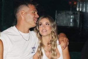 Η Αθηνά Οικονομάκου απαντά για το αν θα παντρευτεί μέχρι το τέλος του έτους