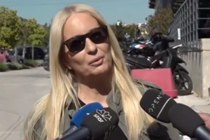 Χείμαρρος η Αφροδίτη Γραμμέλη για το TV Queen: "Εδώ δεν έχουμε παρουσιάστρια σε δύο χρόνια, θα έχουμε σε δύο εβδομάδες;"