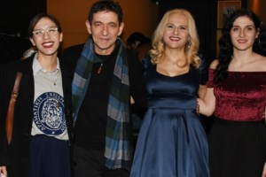 Γεράσιμος Σκιαδαρέσης | Φωτογραφίζει εν πλω τις κόρες του