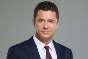 Αντώνης Σροίτερ: Κατέρρεε ο πλανήτης και οι ψυχαγωγικές εκπομπές ήταν μέσα στην καλή χαρά. "Τι παίρνανε;"