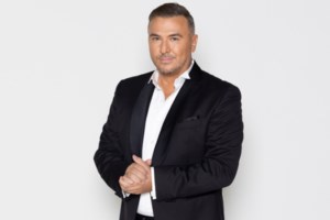 Η πρώτη αντίδραση του Κώστα Πηλαδάκη για το εκκλησάκι που θάφτηκε στη βίλα τους με τον Αντώνη Ρέμο