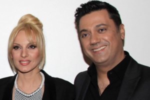 Η φωτογραφία της Πέγκυ Ζήνα στο σκάφος από τις διακοπές της με τον Γιώργο Λύρα