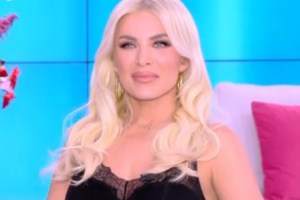 Γενέθλια στο Κάιρο για τον Κωνσταντίνο Βασάλο με τη σύντροφό του, Μαρία Παπαγεωργίου