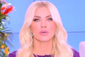 Συγκίνησε η Μαρία Καρυστιανού στη συναυλία για τα Τέμπη στο Καλλιμάρμαρο: "Δεν θα ξεχάσουμε ποτέ" - εικόνα 2