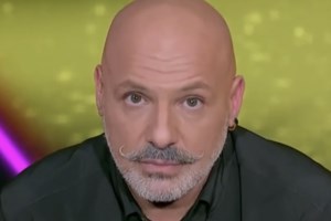 Η Ζέτα Μακρυπούλια αιφνιδίασε on air τον Νίκο Μουτσινά με την ερώτησή της - εικόνα 3