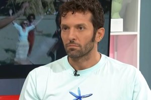 Δημήτρης Μοθωναίος: Δεν έχω καμία ματαιοδοξία για να βγω με αυτό το μαλλί στην "Παραλία"