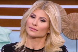 "Δεν θέλω να μου λύσει η Μουτίδου τα ερωτικά μου προβλήματα. Προτιμώ να μου τα λύσει η Καραβοκύρη"