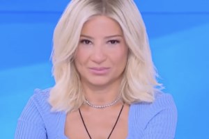 Η απίστευτη ατάκα της Φαίης Σκορδά στον αέρα για τον Πασχάλη - εικόνα 3