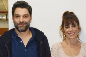 Η Μυρτώ Αλικάκη σε σπάνια βραδινή εμφάνιση με τους γιους της, Γιώργο και Δημήτρη - εικόνα 2