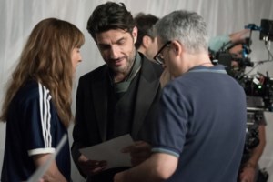 Αγνώριστος ο Κωνσταντίνος Μαρκουλάκης στη νέα του ταινία