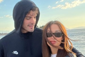Η Ελένη Φουρέιρα ποζάρει πιο σέξι από ποτέ μόνο με το μπικίνι της
