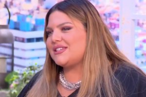 Η αιχμηρή ατάκα της Δανάης Μπάρκα on air: "Υπάρχουν εκπομπές που κάνουν χιούμορ χωρίς να το έχουν" - εικόνα 3