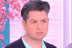 Ξέσπασε ο Γιάννης Πουλόπουλος κατά του Λάκη Λαζόπουλου: "Είναι φρικτό αυτό που βλέπω, με φέρνει σε τρομερά άβολη θέση" - εικόνα 2