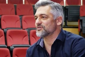 Συγκλονίζει ο Στέλιος Κρητικός για τον καρκίνο του παχέος εντέρου: "Μεγάλωνε στο σώμα μου για χρόνια" - εικόνα 2