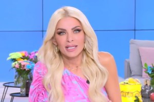 Η Δανάη Μπάρκα για τον καβγά Snik – Light: "Να προσέχουμε πολύ τι χαρακτηρίζουμε ως πρότυπο"