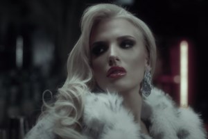 Ασπίδα για την Ελεωνόρα Ζουγανέλη η Κατερίνα Λιόλιου