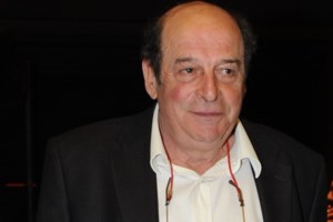 Συγκλονίζει η Μαρία Μανουσάκη: Πριν "φύγει" ο Μανούσος αγκαλιαστήκαμε και φιληθήκαμε