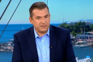 Άρης Καβατζίκης: "Εκεί πραγματικά ο Γιώργος Λιάγκας ήταν ένας άνθρωπος που αναζητούσε από τους γύρω του μια αγκαλιά" - εικόνα 2