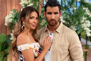 Ελένη Χατζίδου & Ετεοκλής Παύλου | Δείτε στιγμές από τις προετοιμασίες του γάμου τους!