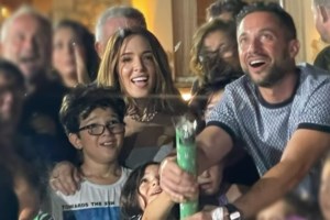 Η Καλομοίρα σε καθημερινά στιγμιότυπα με την οικογένειά της