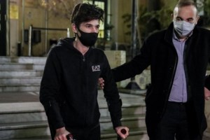 Λιάγκας & Περρής "ξετίναξαν" τον Φουρθιώτη στον αέρα του "Πρωινού": "Λες να ξαναμπήκε μέσα για τον Μπάμπη;"