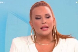 Σίσσυ Χρηστίδου: "Είχα την ευλογία, στην πιο δύσκολη χρόνια της ζωής μου, να έχω αυτή την αγκαλιά"