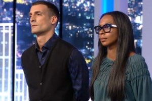 Δημοσθένης & Ρασέλ ποζάρουν αγκαλιά (σχεδόν) γυμνοί!