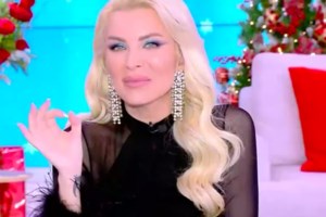 "Θέλω να παρηγορήσω την Καινούργιου και να πω ότι ο δικός μου σύζυγος δεν μου πήρε ποτέ μονόπετρο"