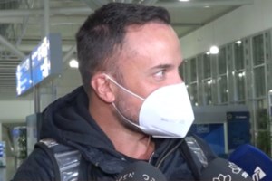 Ο Κρατερός Κατσούλης για τον Ατζούν Ιλιτζαλί: "Μόνο το Ε9 δεν ζήτησε να μάθει"