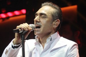 "Ο Νότης Σφακιανάκης είναι ένας πάρα πολύ δύσκολος άνθρωπος, ξεροκέφαλος"