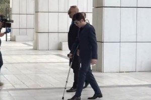 Αθωώθηκε ο Μένιος Φουρθιώτης στη διαμάχη με τη Τζούλια Αλεξανδράτου