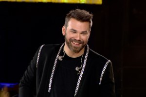 Ο Γιώργος Σαμπάνης αποκάλυψε την ελληνίδα που έχει μεγαλύτερο απωθημένο: "Ξέρω ότι δεν θα γίνει ποτέ" - εικόνα 2