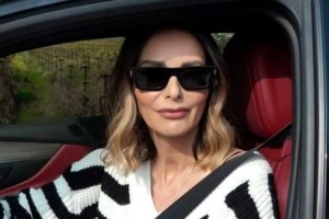 Κατερίνα Ζαρίφη: "Ο Δημήτρης Ουγγαρέζος δεν με έχει κάνει μπλοκ, αλλά είχα φάει κάποτε μια προειδοποιητική" - εικόνα 2