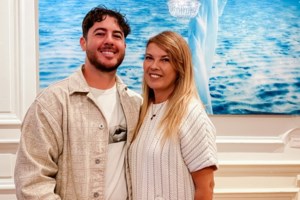 Ο ξέφρενος χορός της Σοφίας Αλιμπέρτη με τον γιο της, Μιχαήλ σε νυχτερινή τους έξοδο - Βίντεο