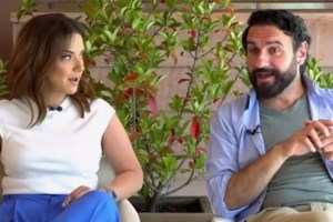 Η φωτογραφία της Βάσως Λασκαράκη με την κόρη της, Εύα από τη γιορτή λήξης της σχολικής χρονιάς - εικόνα 2