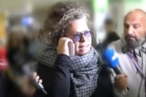 Η Άννα Βίσση τραγούδησε στη Ματούλα Ζαμάνη και της είπε ότι θα βγάλει τη μπλούζα της - Βίντεο - εικόνα 2