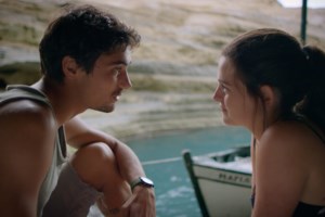 "42οC": Απόψε η μεγάλη πρεμιέρα με όλα τα επεισόδια back to back, αποκλειστικά στην COSMOTE TV