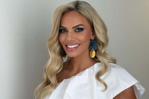 Η Ιωάννα Μαλέσκου απαντά στα δημοσιεύματα που τη θέλουν να έχει χωρίσει