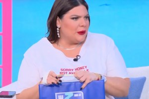 Δανάη Μπάρκα: "Νιώθω ανασφάλεια να βγω έξω με το αγόρι μου" - εικόνα 3