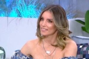 Η Αθηνά Οικονομάκου φωτογραφίζει τον κατάξανθο γιο της και του εύχεται "χρόνια πολλά"