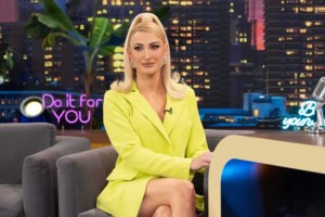 Ιωάννα Τούνη: "Ο Φώτης Σεργουλόπουλος τι επαγγέλλεται; Αν κάνει τρεις δουλειές φιλάκια και σε αυτόν"