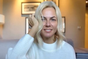 Η φωτογραφία της Σίσσυς Χρηστίδου με τη μητέρα της μέσα από το νοσοκομείο - εικόνα 2