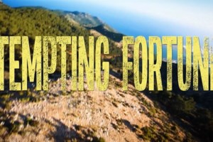 Αυτός είναι και επίσημα ο παρουσιαστής του "Tempting Fortune" του ΣΚΑΪ