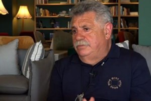 Πέσκιας υπέρ Κουτσόπουλου: "Άλλοι άσχετοι παρουσιάζουν μαγειρικά show"