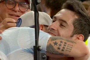 Η σύντροφος του Μίλτου Τεντόγλου δημοσίευσε φωτογραφία με το χρυσό μετάλλιο - εικόνα 2