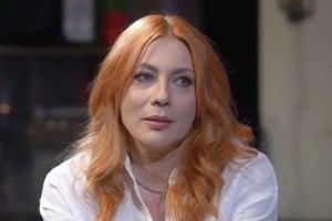 Συγκινημένη η Σμαράγδα Καρύδη: "Πάντα το απεύχεσαι και μοιραία έρχεται" - εικόνα 3