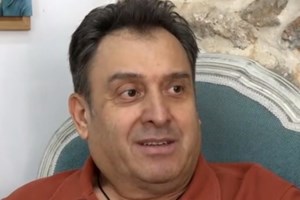 Πάνος Σταθακόπουλος: "Παίρναμε την ουροδόχο κύστη από το γουρούνι, τη φουσκώναμε και την κάναμε μπάλα για να παίζουμε"