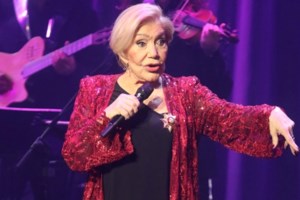 Τα πρώτα λόγια της αδελφής της Μαρινέλλας: "Είναι καλά τώρα" - εικόνα 3