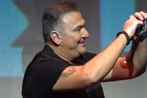 Νέα απάντηση του Αντώνη Ρέμου για την υπόθεση φοροδιαφυγής: "Ποτέ δε σας έχω κοροϊδέψει" - εικόνα 2